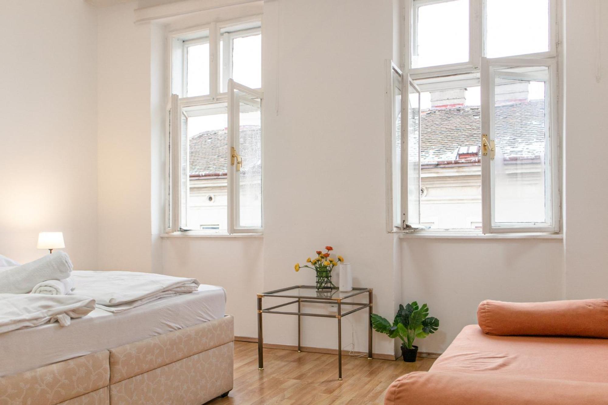 Budget City Stay - Near Wiener Stadthalle Ideal For Longstays Exterior foto