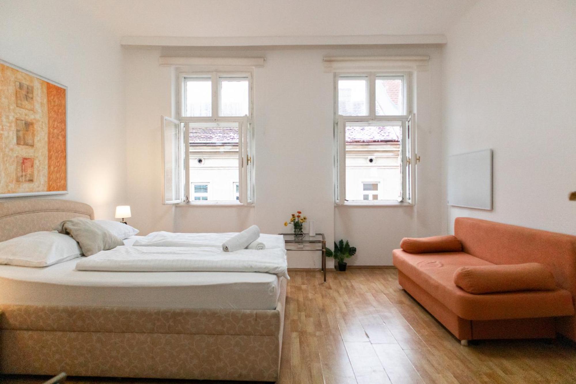 Budget City Stay - Near Wiener Stadthalle Ideal For Longstays Exterior foto