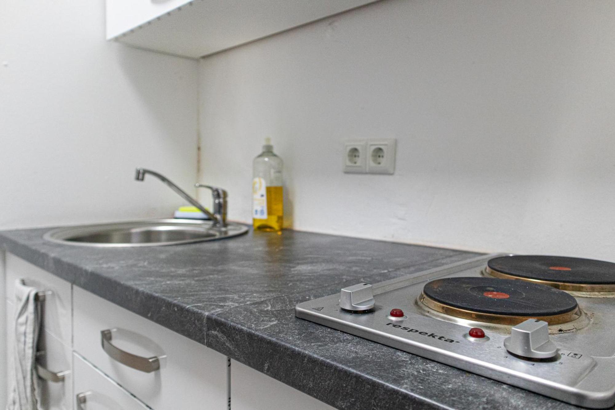 Budget City Stay - Near Wiener Stadthalle Ideal For Longstays Exterior foto